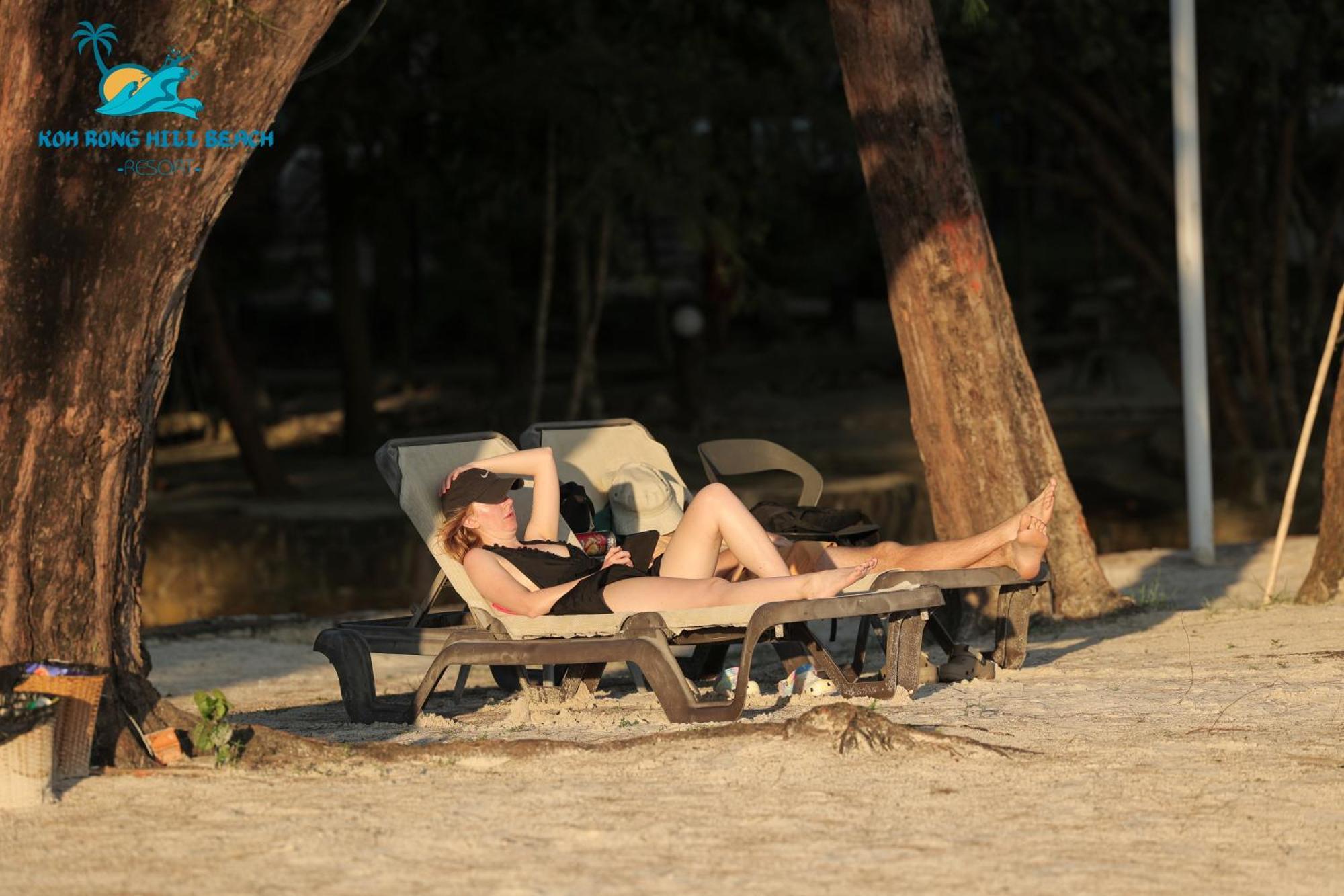 Koh Rong Hill Beach Resort Derm Tkov Village Extérieur photo